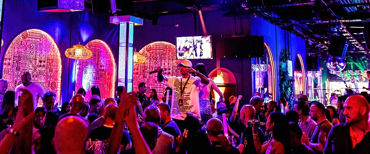 ibar_walking_street_pattaya_Interior2