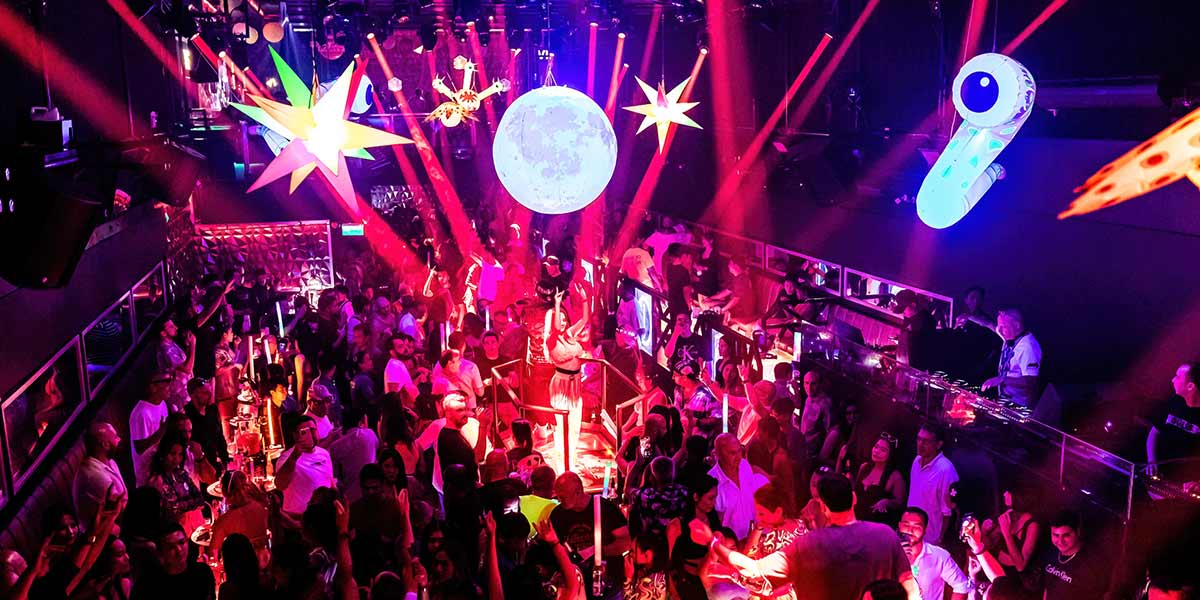 Club_Insomnia_Walking_Street_Pattaya_Carousel_7